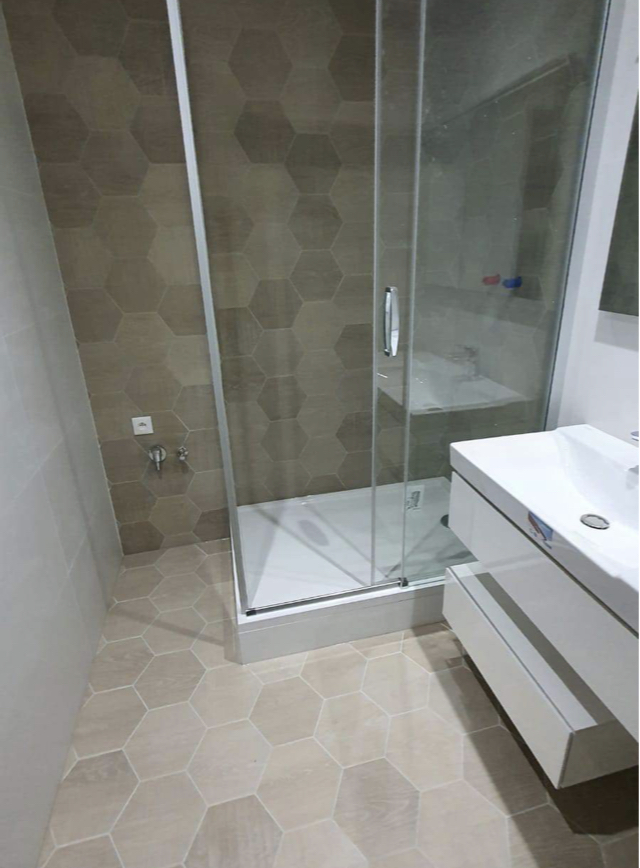 Kompletná rekonštrukcia kupelna Bratislava– moderný interiér